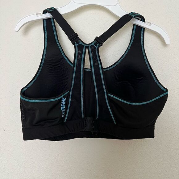 Danskin Now Women Black Polyester Soft Padded Cups Crossback Sports Bra Size 36D - Picture 3 of 6